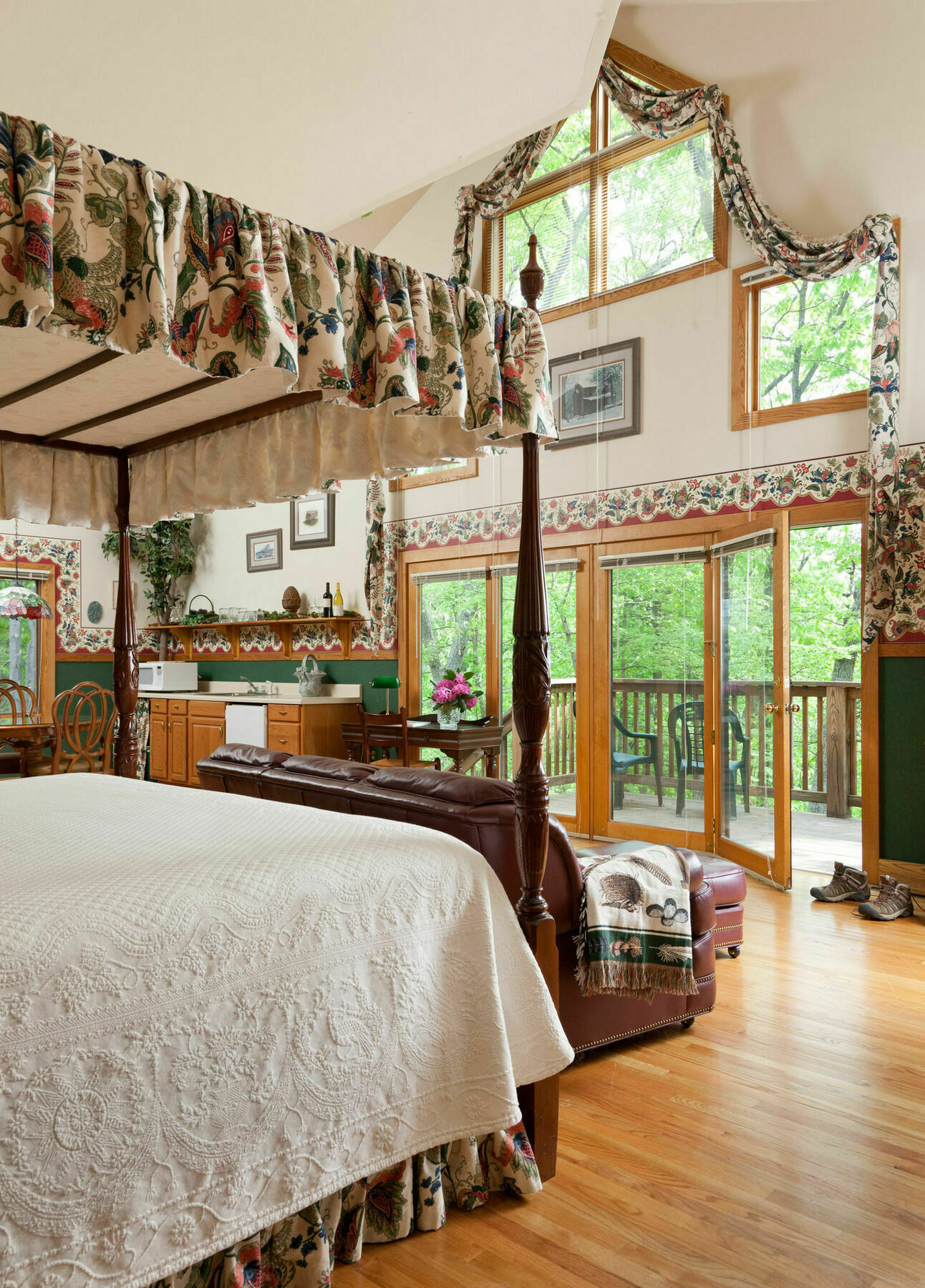 Iris Inn & Cabins Уэйнсборо Экстерьер фото